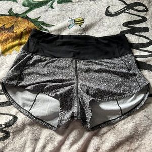 Lululemon Galaxy Speed Up 2.5” short. Size 6.